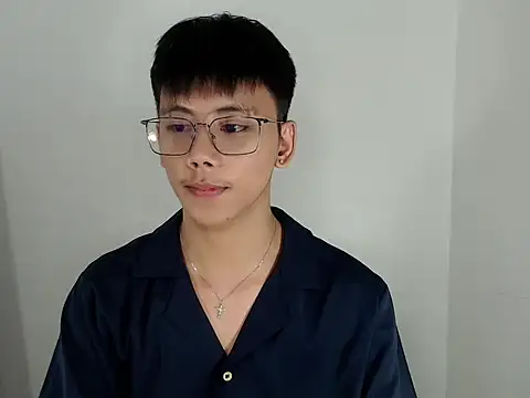 ynotyu online show from December 2025 11:02:01 PM