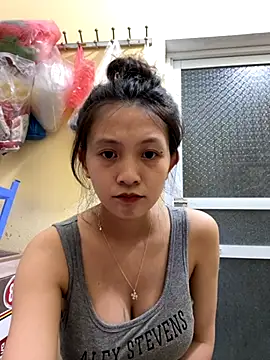 Snapshot of Aghenh chatting on October 2025 04:27:01 PM Aghenh online show from October 2025 04:27:01 PM