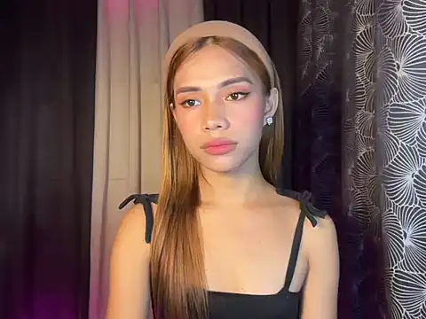 Lovelynikki03 online show from January 2026 04:22:02 PM