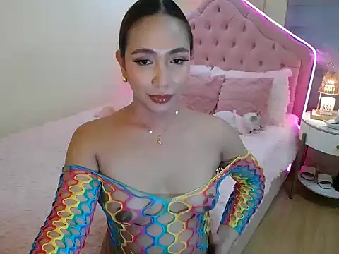 Snapshot of ur_seductivelaura chatting on May 2026 04:30:02 AM ur seductivelaura online show from May 2026 04:30:02 AM