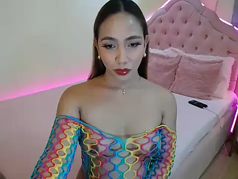 Snapshot of ur_seductivelaura chatting on May 2026 07:26:02 AM ur seductivelaura online show from May 2026 07:26:02 AM