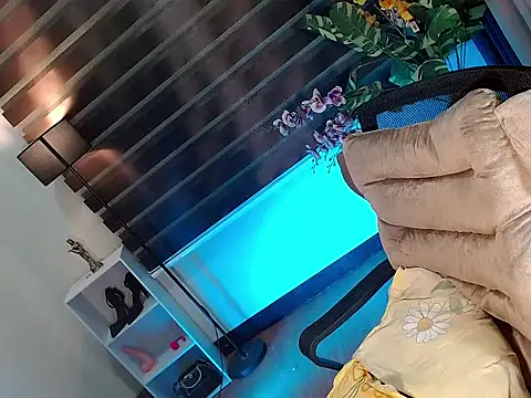 Bella subhunterx online show from September 2025 02:56:02 AM