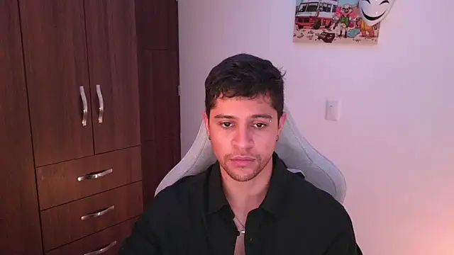 domsantiago  online show from November 2025 10:59:02 PM