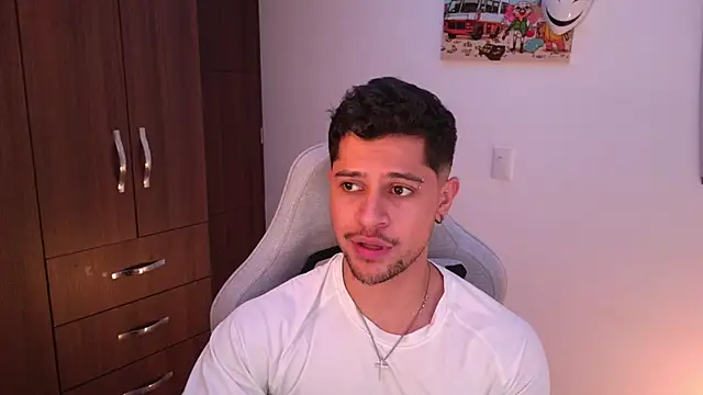 domsantiago  online show from November 2025 02:14:01 AM