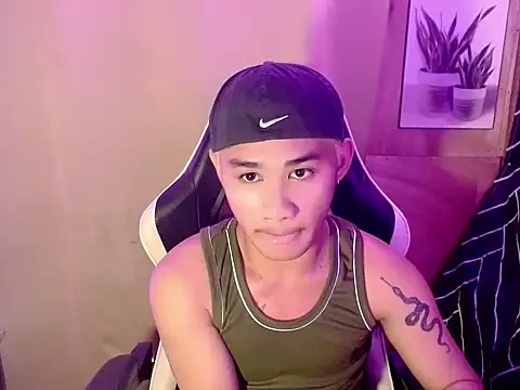 Snapshot of asianhardcock25 chatting on September 2025 04:53:02 PM asianhardcock25 online show from September 2025 04:53:02 PM