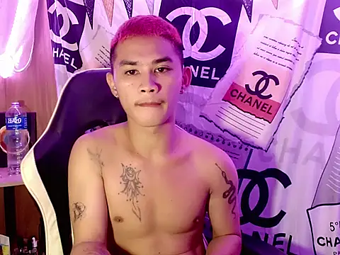Snapshot of asianhardcock25 chatting on October 2025 08:01:01 AM asianhardcock25 online show from October 2025 08:01:01 AM