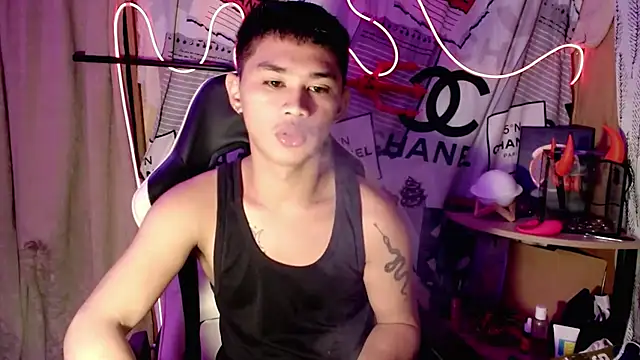 Snapshot of asianhardcock25 chatting on November 2025 05:26:01 PM asianhardcock25 online show from November 2025 05:26:01 PM