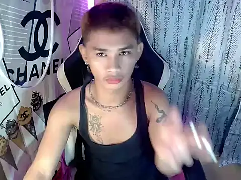 Snapshot of asianhardcock25 chatting on December 2025 08:36:02 PM asianhardcock25 online show from December 2025 08:36:02 PM