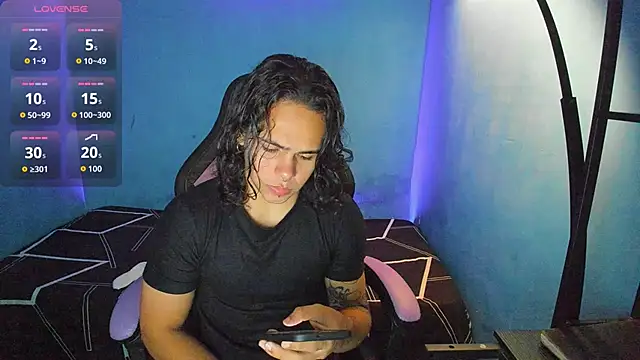 Snapshot of Maximiliano_scoott__ chatting on October 2025 06:52:01 PM Maximiliano scoott online show from October 2025 06:52:01 PM