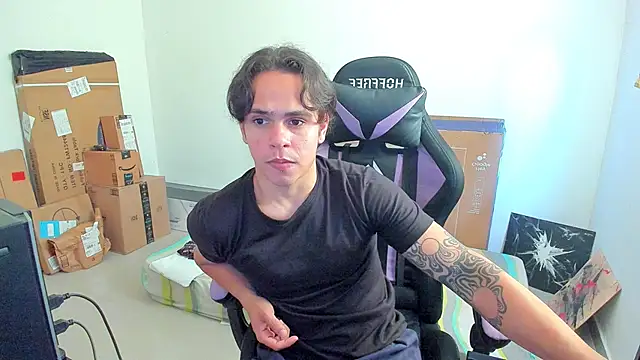 Snapshot of Maximiliano_scoott__ chatting on October 2025 06:21:01 PM Maximiliano scoott online show from October 2025 06:21:01 PM