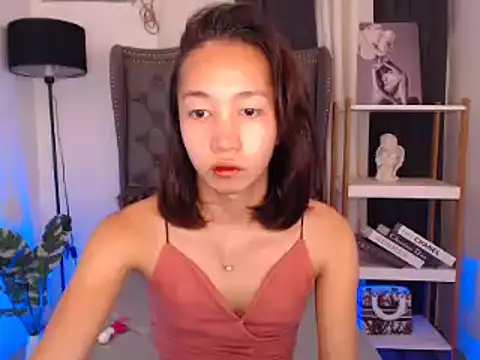 Snapshot of Sweet_kittyxx chatting on October 2025 02:14:02 AM Sweet kittyxx online show from October 2025 02:14:02 AM