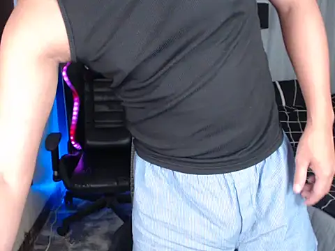 Snapshot of alexsuckable01 chatting on May 2026 11:56:01 PM alexsuckable01 online show from May 2026 11:56:01 PM