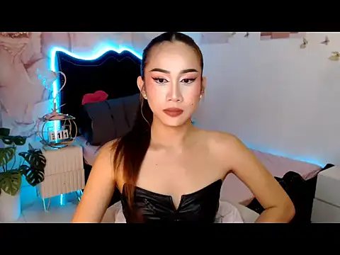 Sluttyvana online show from March 2026 08:14:01 PM