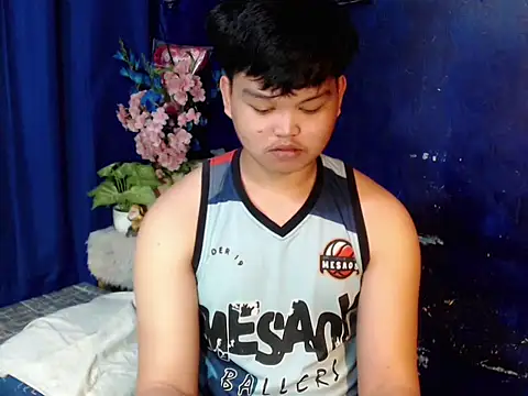 Snapshot of Reynelcock chatting on March 2026 05:09:02 PM Reynelcock online show from March 2026 05:09:02 PM