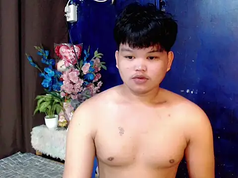 Snapshot of Reynelcock chatting on March 2026 06:57:02 PM Reynelcock online show from March 2026 06:57:02 PM