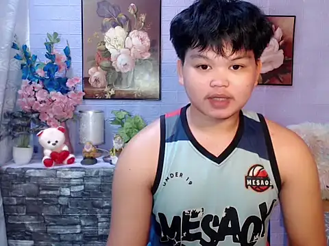 Reynelcock online show from May 2026 01:16:01 PM