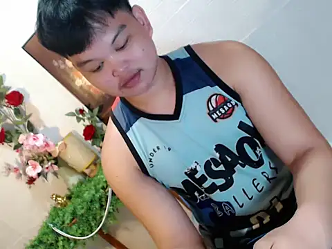Reynelcock online show from June 2026 07:38:02 PM