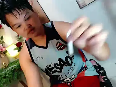 Snapshot of Reynelcock chatting on July 2026 05:27:02 AM Reynelcock online show from July 2026 05:27:02 AM