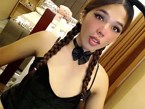 urswtasian chesca online show from May 2026 12:41:01 AM
