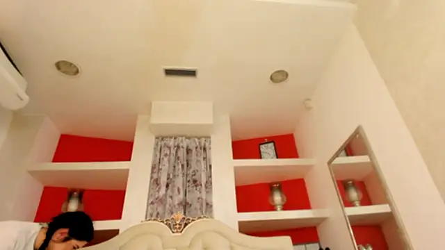 Snapshot of SarraRay chatting on October 2025 06:09:01 PM SarraRay online show from October 2025 06:09:01 PM