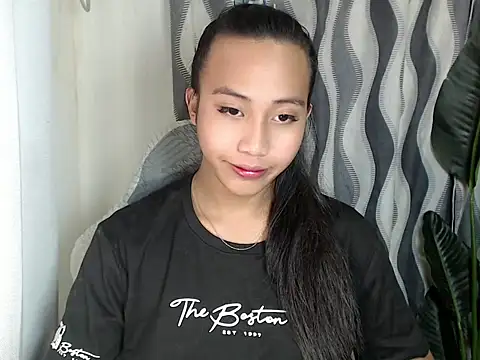 sweetiie caren online show from June 2026 06:07:01 AM