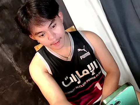 Snapshot of urguy_toshi chatting on October 2025 02:34:01 AM urguy toshi online show from October 2025 02:34:01 AM