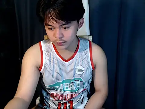 Snapshot of urguy_toshi chatting on November 2025 04:13:02 AM urguy toshi online show from November 2025 04:13:02 AM