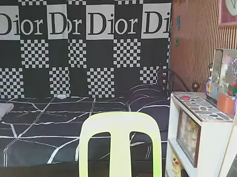 urhot chany online show from December 2025 12:40:02 AM