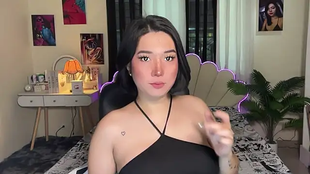 Snapshot of KateMadness chatting on April 2026 11:02:01 PM KateMadness online show from April 2026 11:02:01 PM