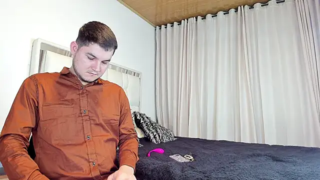 CameronyMartinn online show from June 2026 01:21:02 AM