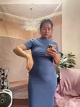 Snapshot of Bollozzy_89 chatting on December 2025 04:40:01 AM Bollozzy 89 online show from December 2025 04:40:01 AM