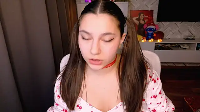 Arianna Grend online show from January 2026 01:05:02 PM