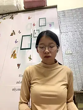 meomeo2k6 online show from December 2025 02:46:01 PM