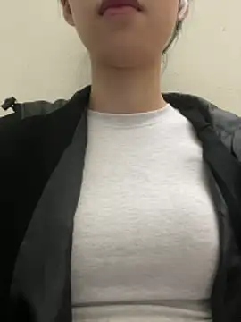 meomeo2k6 online show from February 2026 03:17:02 PM