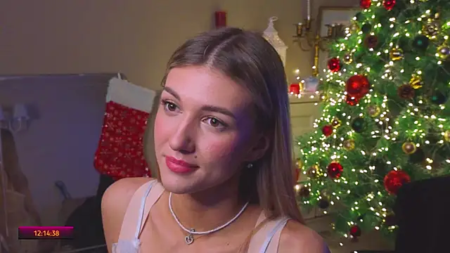 BeatrixGummer online show from December 2025 08:18:01 AM