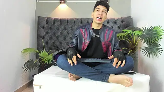 ALAN REDINGER online show from October 2025 12:58:01 PM