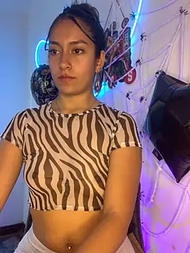 Snapshot of Alaska_euphoria chatting on October 2025 07:25:02 PM Alaska euphoria online show from October 2025 07:25:02 PM