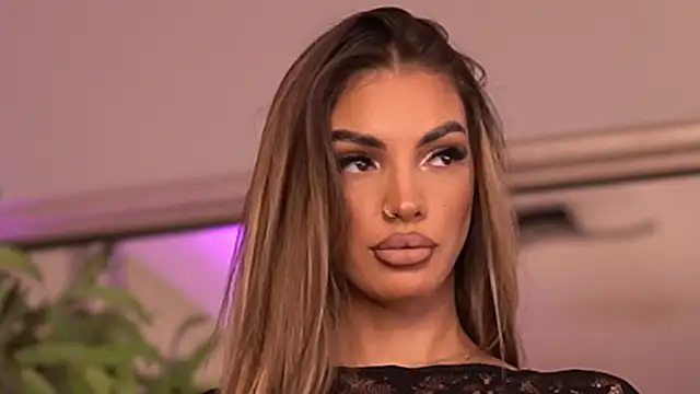 Snapshot of KendalJolly chatting on September 2025 05:27:01 PM KendalJolly online show from September 2025 05:27:01 PM