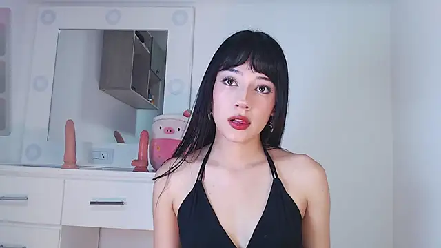 Cleogh  online show from November 2025 06:23:02 PM