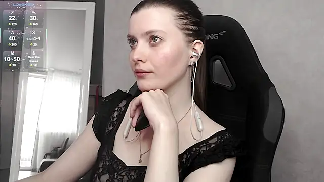 Snapshot of cute_elfy_ chatting on September 2025 02:16:01 PM cute elfy online show from September 2025 02:16:01 PM