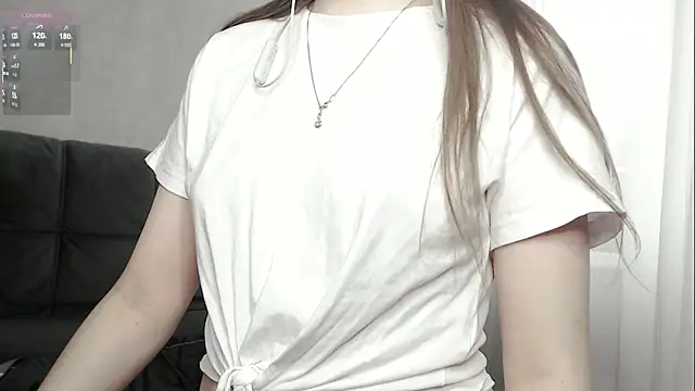 Snapshot of cute_elfy_ chatting on October 2025 11:31:02 AM cute elfy online show from October 2025 11:31:02 AM