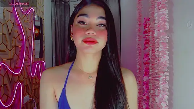 Snapshot of DreamGirlMia chatting on May 2026 03:24:02 AM DreamGirlMia online show from May 2026 03:24:02 AM