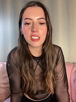 Snapshot of MiaLune_Pink chatting on September 2025 11:05:02 PM MiaLune Pink online show from September 2025 11:05:02 PM
