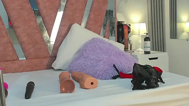 Snapshot of Wonderkloe_ chatting on March 2026 07:49:02 PM Wonderkloe online show from March 2026 07:49:02 PM