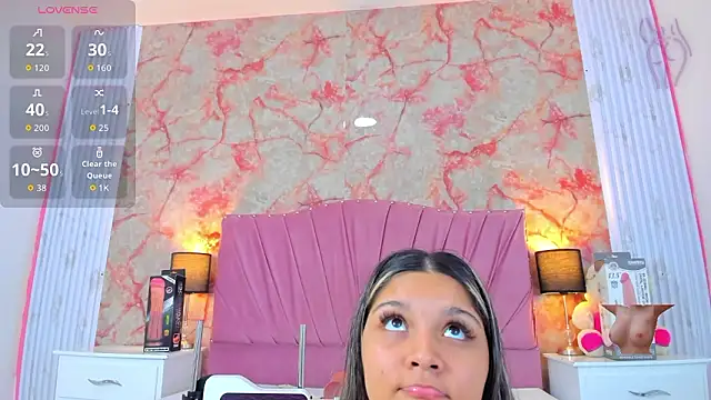 Snapshot of Wonderkloe_ chatting on March 2026 02:47:02 AM Wonderkloe online show from March 2026 02:47:02 AM