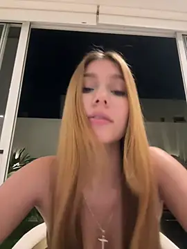 Snapshot of Nikii__ chatting on July 2026 01:30:01 AM Nikii online show from July 2026 01:30:01 AM