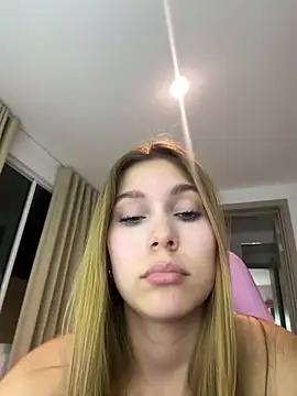 Snapshot of Nikii__ chatting on August 2026 03:23:02 AM Nikii online show from August 2026 03:23:02 AM