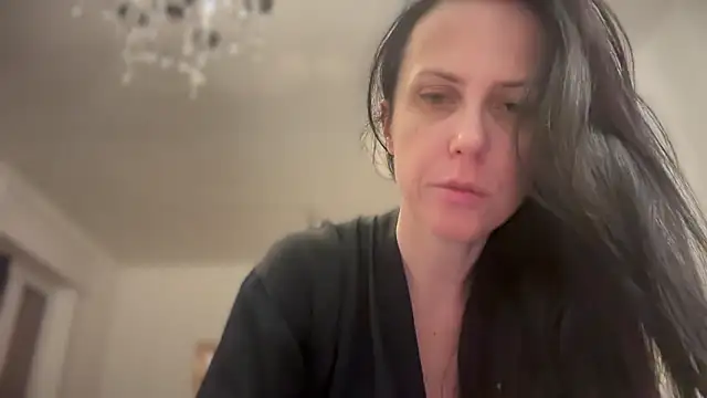 Snapshot of Lola245 chatting on November 2025 06:19:02 PM Lola245 online show from November 2025 06:19:02 PM