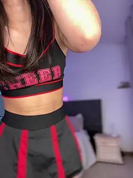 julieta jhonss online show from November 2025 03:08:02 AM