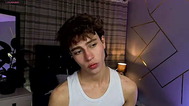 Christopher 77 online show from October 2025 04:44:02 AM